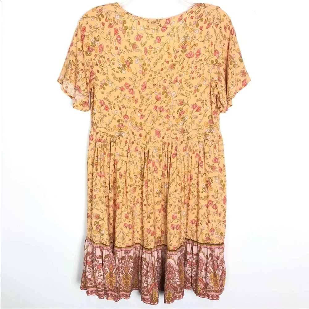 Petal + Pup Febe short sleeve floral dress with a ruffle hem 
Size Small - Picture 7 of 8